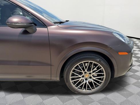 Certified 2023 Porsche Cayenne Platinum Edition AWD/4WD image 13