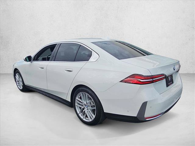 Certified 2024 BMW 530i w/ Convenience Package RWD image 8