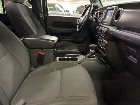 Used 2022 Jeep Wrangler Unlimited Sport AWD/4WD image 13