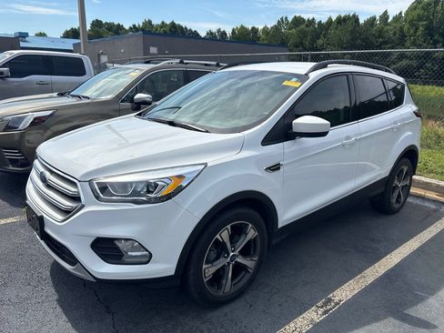 Used 2018 Ford Escape SEL FWD image 1