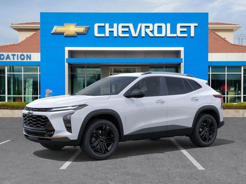 New 2026 Chevrolet Trax ACTIV w/ Driver Confidence Package image 2