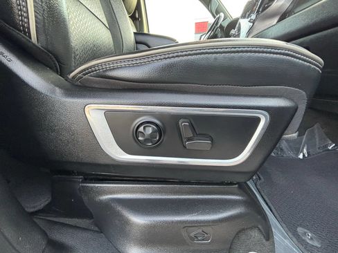 Used 2021 RAM 1500 Laramie AWD/4WD image 29