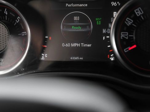 Used 2018 Dodge Challenger SXT RWD image 22