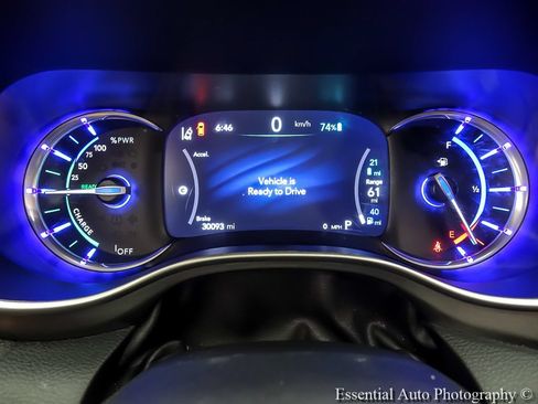 Used 2022 Chrysler Pacifica Touring-L FWD image 15