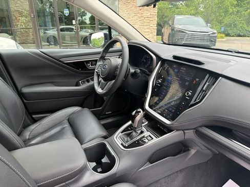 Used 2025 Subaru Outback Touring AWD/4WD image 30