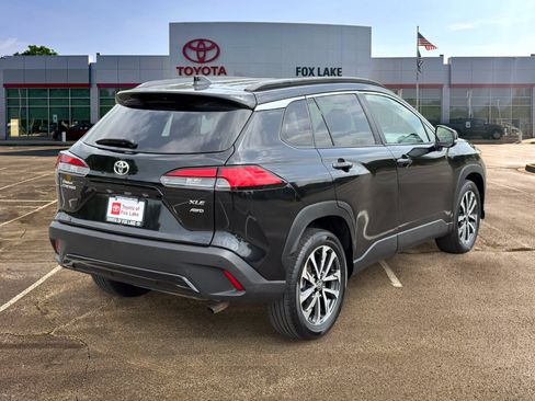 Used 2024 Toyota Corolla Cross XLE AWD/4WD image 5