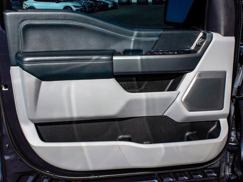 Used 2022 Ford F150 Limited image 8