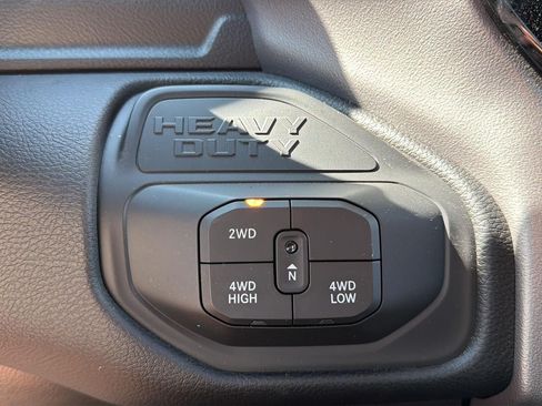 Used 2026 RAM 2500 Big Horn AWD/4WD image 21