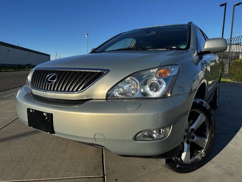 Used 2004 Lexus RX 330 AWD image 2