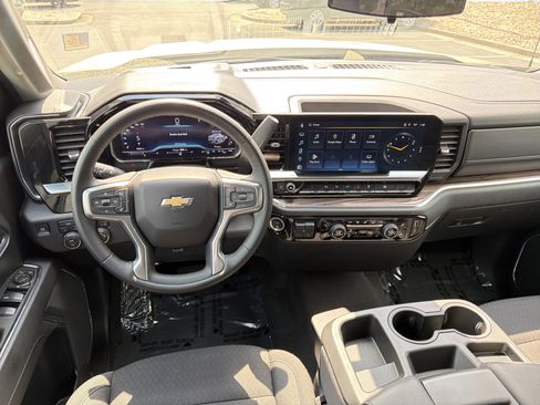 Used 2025 Chevrolet Silverado 1500 LT image 22