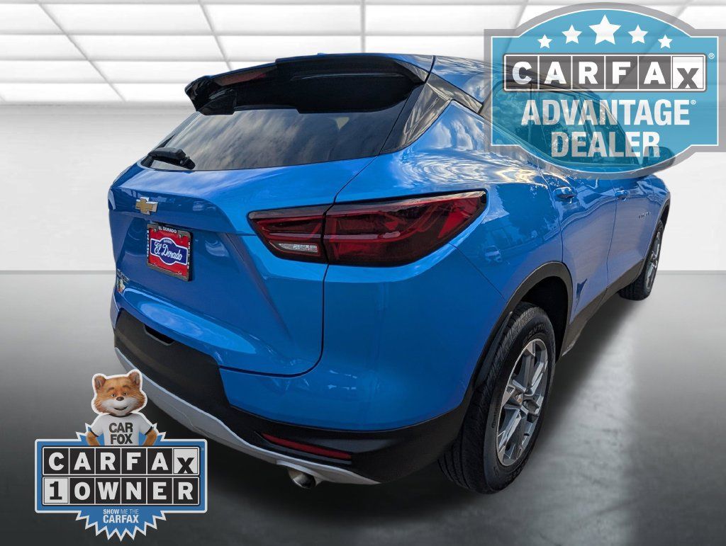 Used 2025 Chevrolet Blazer LT FWD image 26