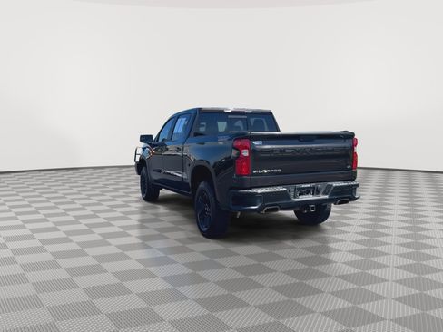 Used 2019 Chevrolet Silverado 1500 LT Trail Boss AWD/4WD image 9