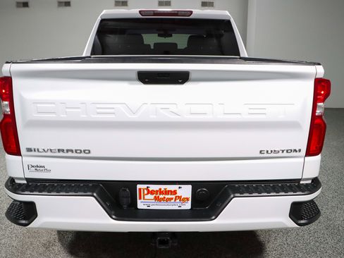 Used 2021 Chevrolet Silverado 1500 Custom image 8