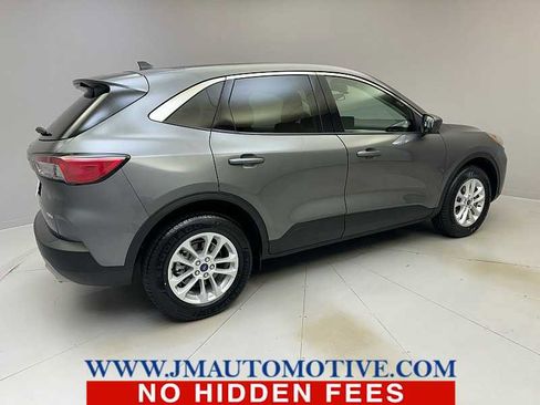 Used 2022 Ford Escape SE w/ Cold Weather Package image 5