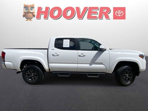 Used 2023 Toyota Tacoma SR5 RWD image 2