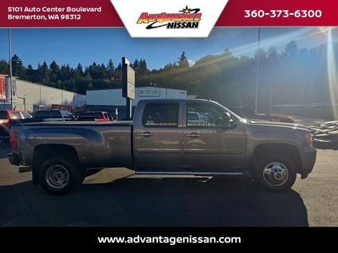 Used 2014 GMC Sierra 3500 Denali AWD/4WD image 6