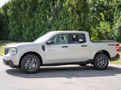 New 2025 Ford Maverick XLT w/ XLT Luxury Package image 9