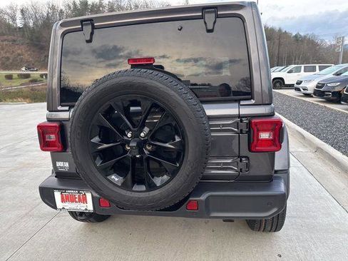 Used 2021 Jeep Wrangler Unlimited Sahara w/ Dual Top Group image 7