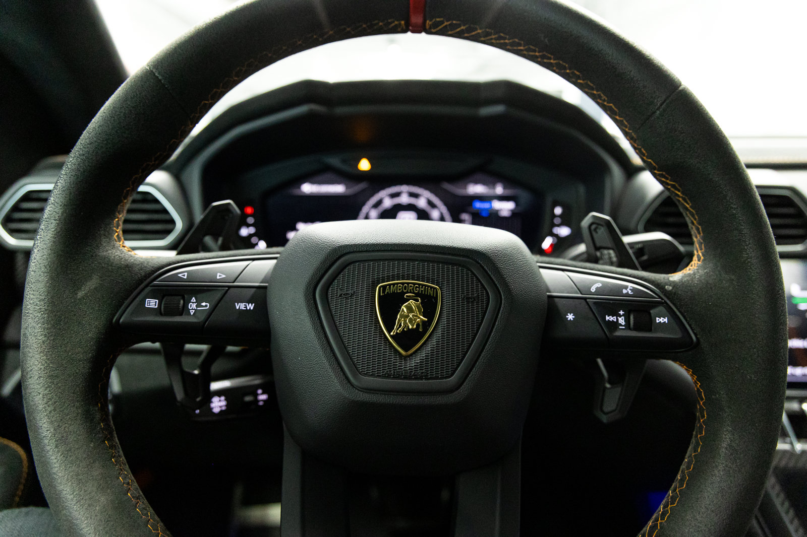 Used 2024 Lamborghini Urus Performante AWD/4WD image 46
