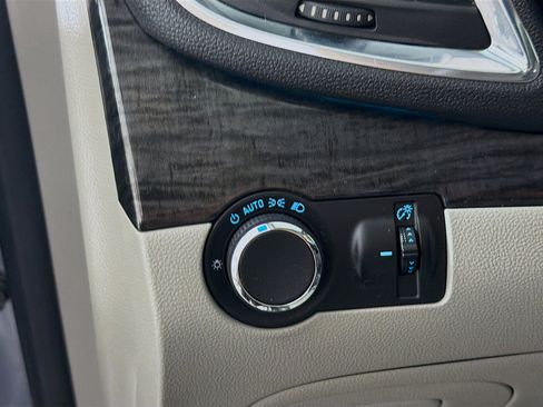 Used 2015 Buick Encore FWD image 16