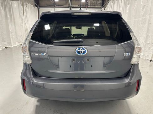 Used 2012 Toyota Prius V Three FWD image 6