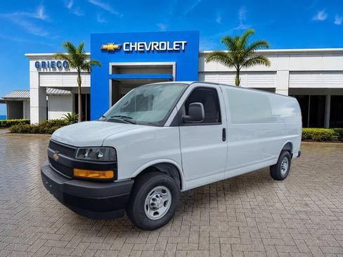 New 2026 Chevrolet Express 2500 Extended RWD image 3