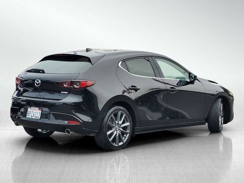 Used 2019 MAZDA MAZDA3 AWD Hatchback w/ Preferred Pkg image 4