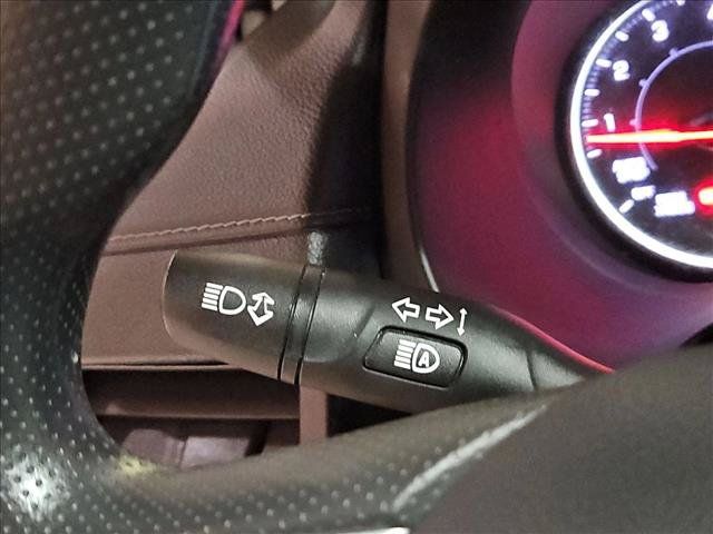 Used 2024 GMC Terrain SLE FWD image 11