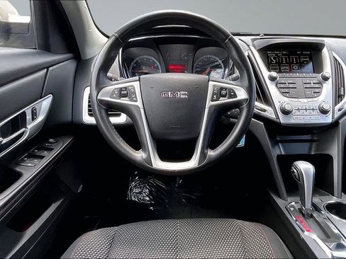 Used 2015 GMC Terrain SLE w/ Safety Package FWD image 5