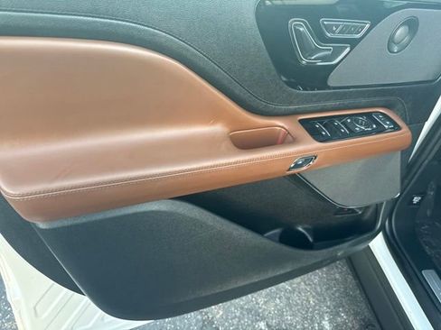 Certified 2023 Lincoln Aviator Reserve w/ Elements Package Plus image 14