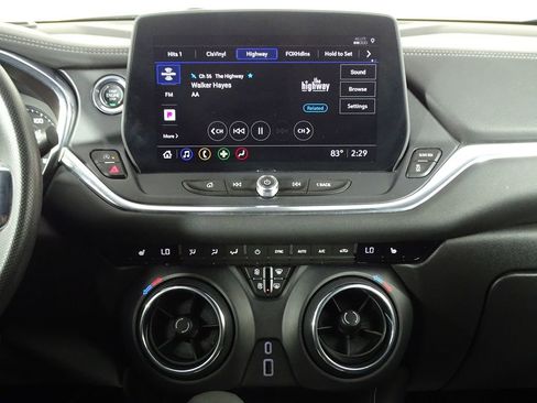 Used 2024 Chevrolet Blazer LT w/ Convenience Package image 32