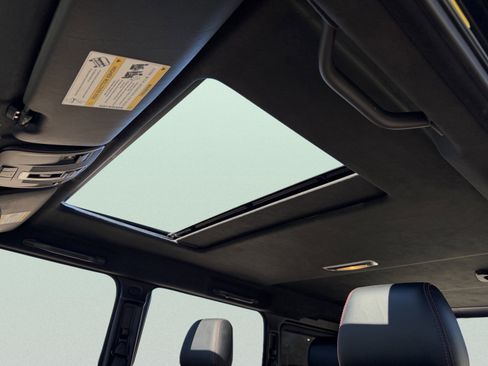 Used 2018 Mercedes-Benz G 63 AMG 4MATIC image 28