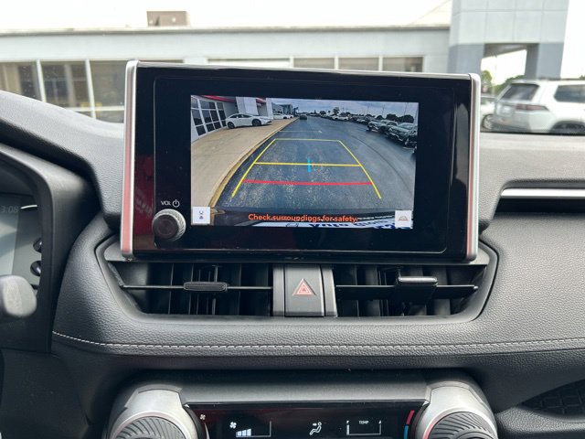 Used 2025 Toyota RAV4 LE FWD image 41