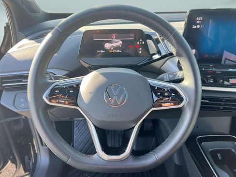 Used 2023 Volkswagen ID.4 Pro S Plus image 17