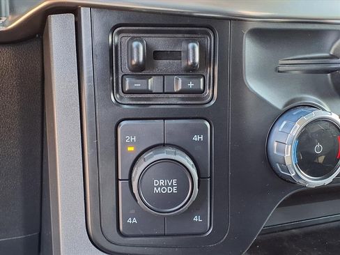 Used 2023 Ford F150 Lariat w/ Equipment Group 502A High image 30