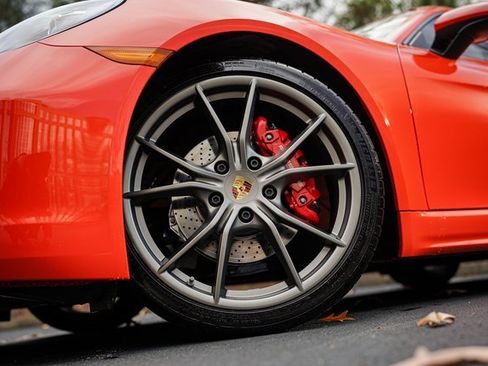 Used 2017 Porsche 718 Cayman S image 17