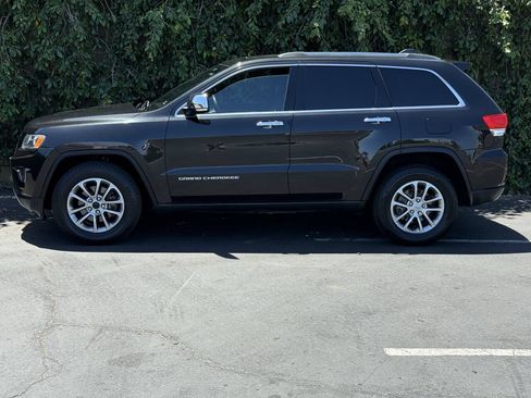 Used 2015 Jeep Grand Cherokee Limited RWD image 6