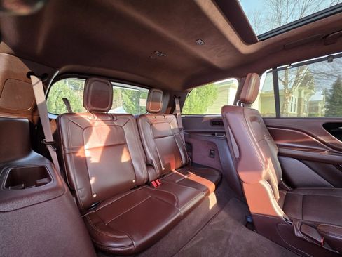 Used 2023 Lincoln Aviator Black Label w/ Dynamic Handling Package image 22