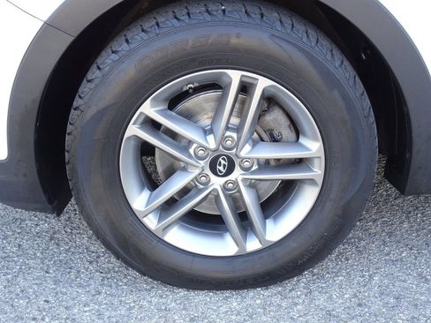 Used 2018 Hyundai Santa Fe Sport w/ 2.4L Value Package 02 FWD image 21