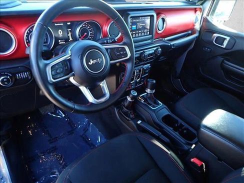 Used 2021 Jeep Gladiator Rubicon w/ Cold Weather Group AWD/4WD image 9