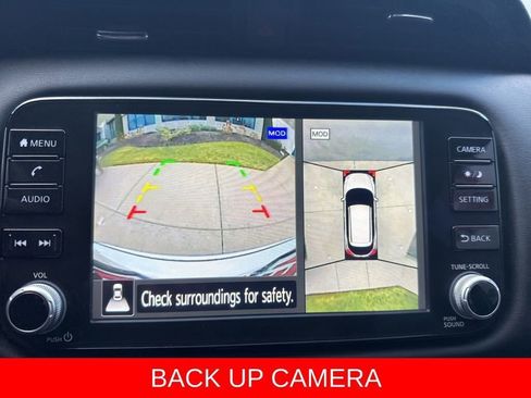 Used 2022 Nissan Kicks SR w/ Premium Package image 3