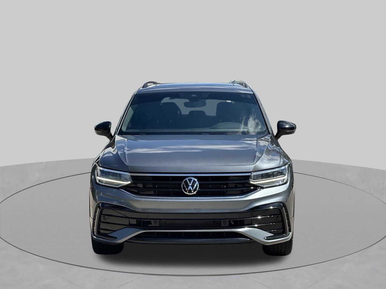 Used 2023 Volkswagen Tiguan SE R-Line FWD image 8