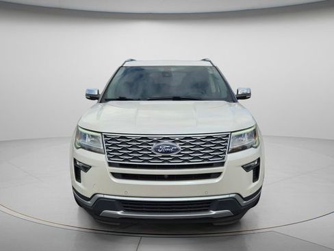 Used 2018 Ford Explorer Platinum AWD/4WD image 4
