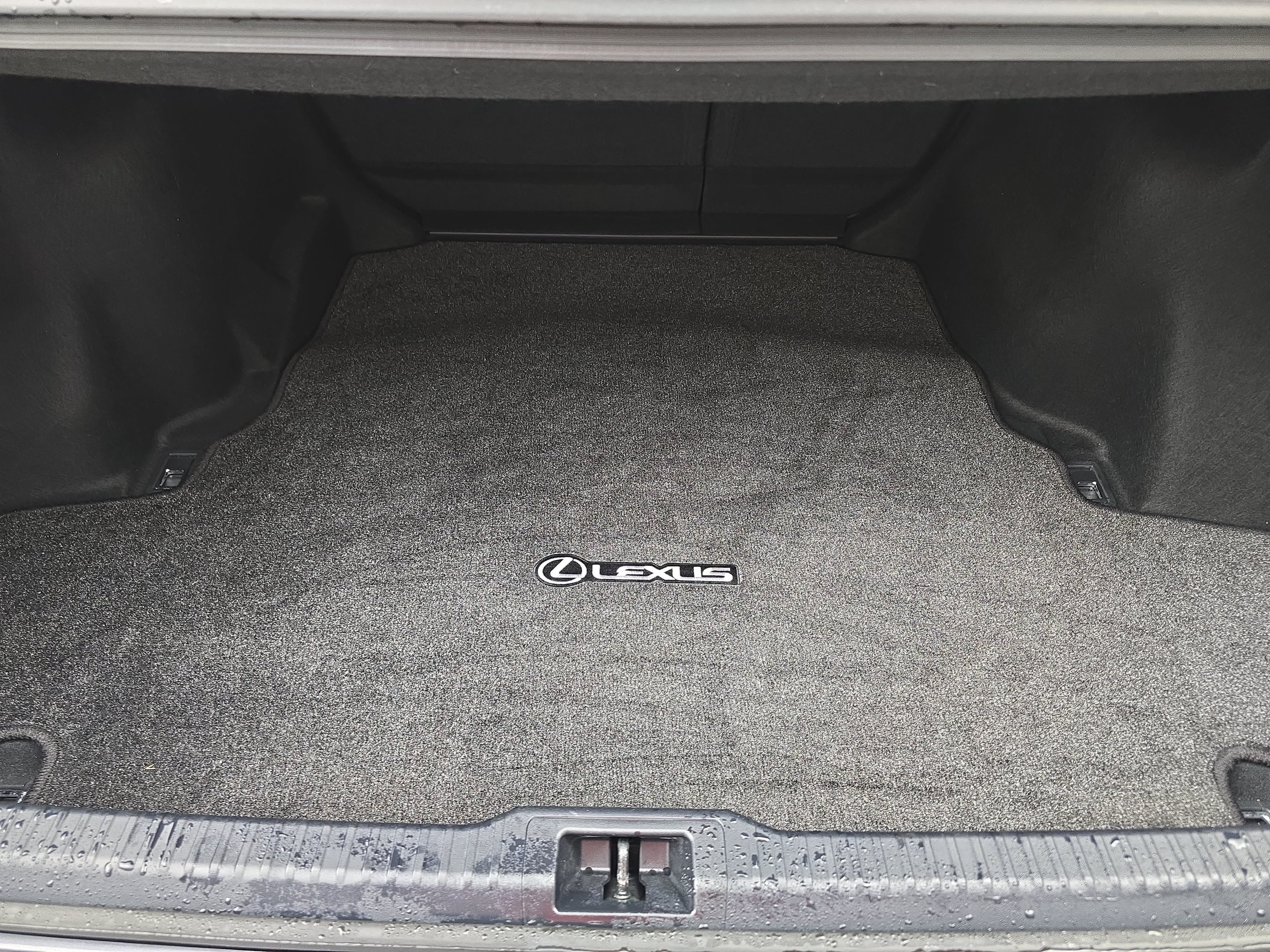 Used 2025 Lexus IS 350 F Sport RWD image 14