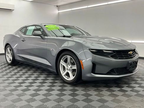Used 2022 Chevrolet Camaro LT RWD image 3