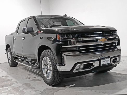 Certified 2019 Chevrolet Silverado 1500 LTZ w/ LTZ Plus Package image 35