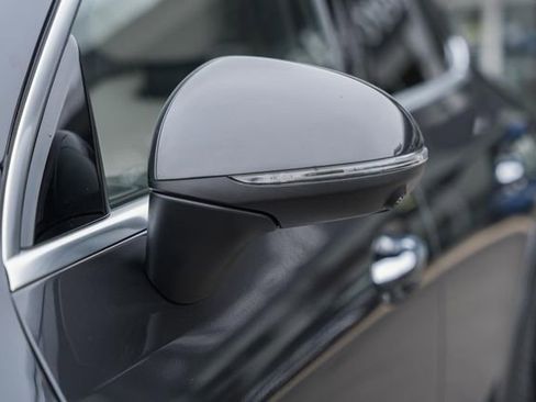 Certified 2025 Mercedes-Benz GLC 300 4MATIC image 15