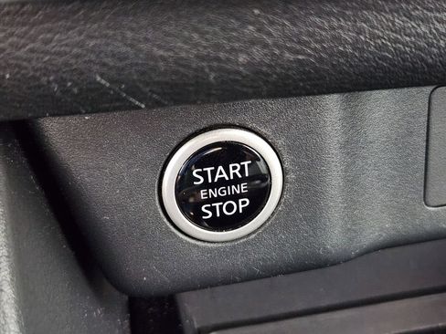 Used 2023 Nissan Rogue SV FWD image 26