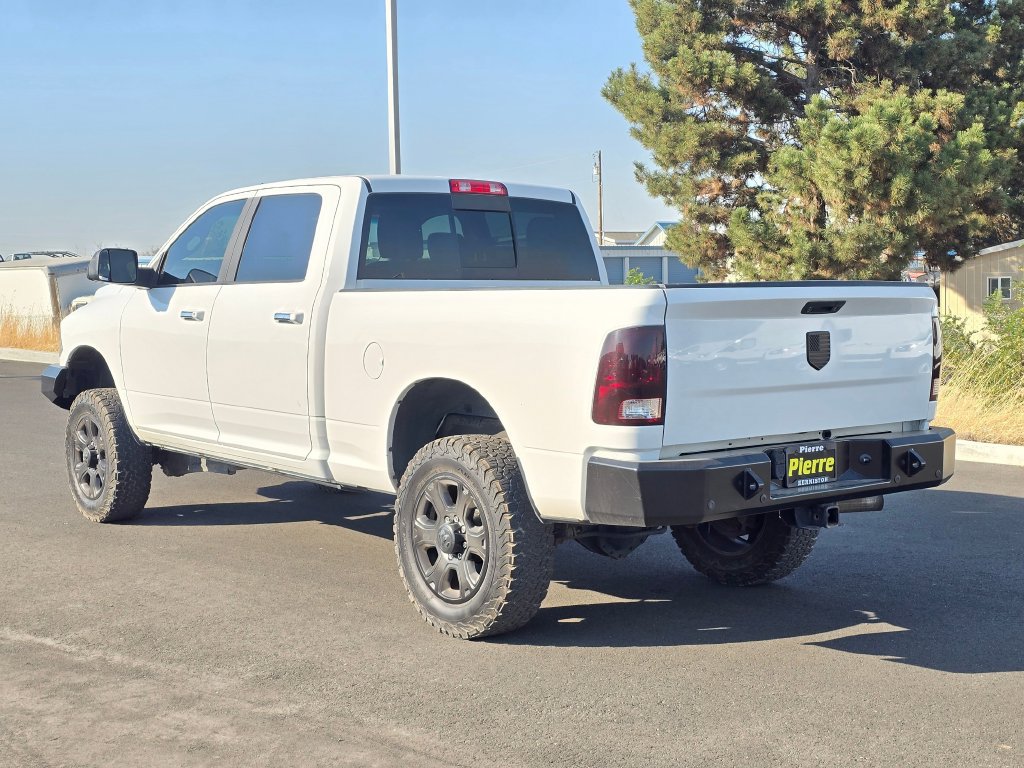 Used 2017 RAM 2500 SLT AWD/4WD image 4
