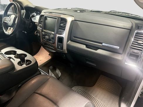 Used 2016 RAM 2500 Laramie AWD/4WD image 29